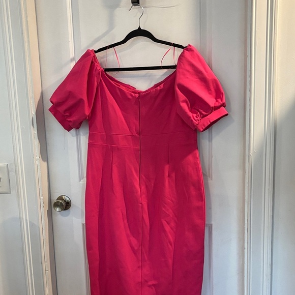 Elegant Pink Off-Shoulder Dress - Picture 2 of 3